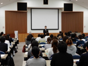 写真:第1回にじいろネット