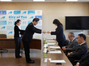 写真:津市犯罪のない安全・安心なまちづくり推進委員会1