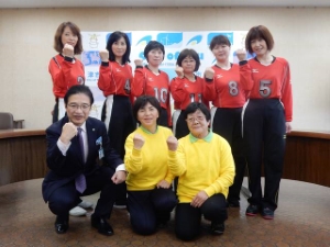 写真:全国家庭婦人バレーボールいそじ大会