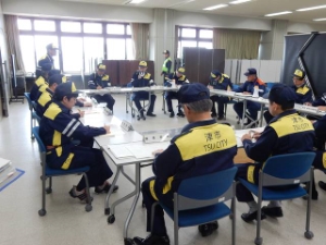 写真:津市災害対策図上訓練1