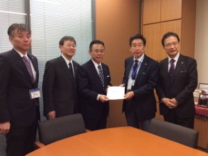 写真:高木陽介 衆議院議員