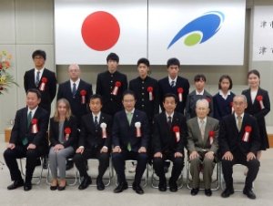 写真：津市文化功労賞・奨励賞、スポーツ功労賞・奨励賞、教育功労者表彰式3