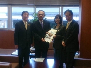 写真：国土交通省　高橋克法国土交通大臣政務官