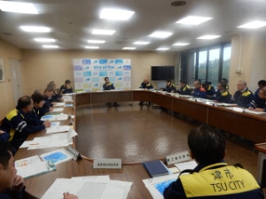 写真：第1回津市災害対策本部会議