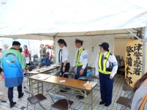 写真：津まつり各会場 激励5