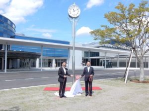 写真：株式会社百五銀行からの寄附贈呈式1