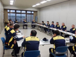 写真：台風第18号に伴う津市災害対策本部会議