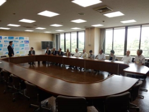 写真:総務省中部管区行政評価局長 来訪