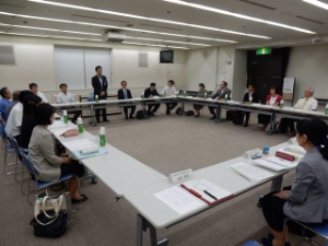 写真:津市私立幼稚園・認定こども園協会との懇談会
