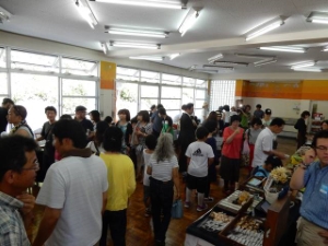 写真:みさとの学校マルシェ1