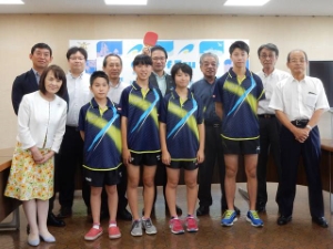 写真：日中友好都市中学生卓球交歓大会