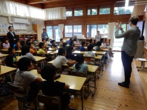 写真：義務教育学校「みさとの丘学園」1