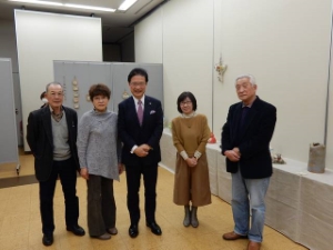 写真：河芸町陶芸3サークル合同作品展