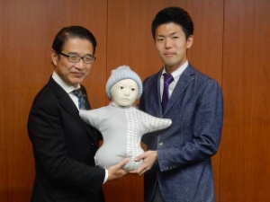 写真:アンドロイド「テレノイド」1