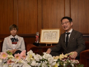 写真:前川楓選手との対談番組収録