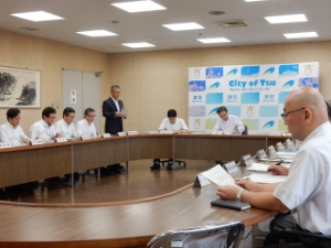 写真:連絡調整会議