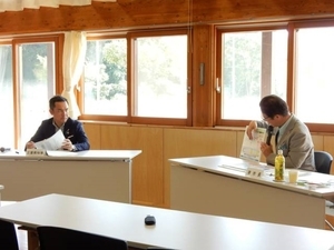 写真：知事との1対1対談