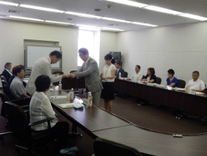 写真:津市文化振興審議会委員委嘱式1