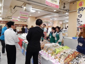 写真:第6回スイーつフェスタ 桜フェア