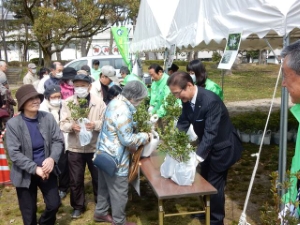 写真:グリーンキャンペーン及び緑の募金キャンペーン2