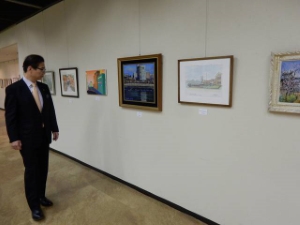 写真:津のまちを描く展