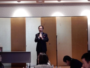 写真:津地域手をつなぐ親の会「新春初笑い会」