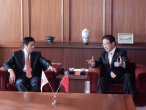 写真:鎮江市友好代表団及び鎮江市経済友好代表団