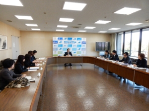 写真:ディスカッション研修