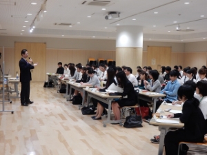 写真：2年目職員研修