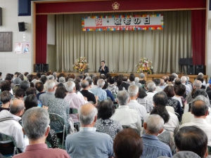 写真：地区敬老会 挨拶3