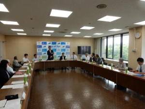 写真:津市私立幼稚園協会との市長懇談会