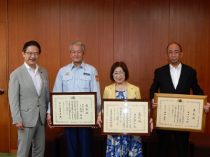 写真:消防関係表彰受賞者 来訪