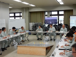 写真:第1回災害対策本部会議