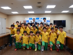 写真:第25回全日本少年フットサル大会出場選手 来訪