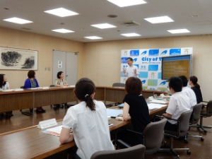 写真:第1回英語によるディスカッション研修