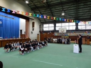 写真：村主小学校入学式　祝辞