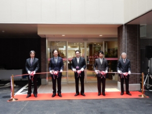 写真:介護老人保健施設「第二さくら苑」竣工式 テープカット