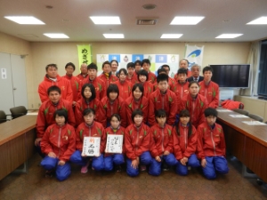 写真：第8回美し国三重市町対抗駅伝　津市代表チーム激励会