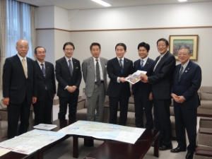 写真：中部国道協会提言活動1