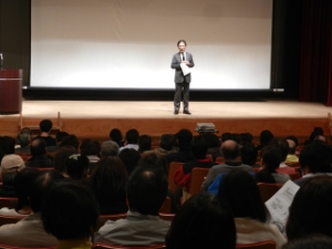 写真：市民とつくる人権ネットワークの集い 挨拶