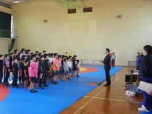 写真:一志ジュニアレスリング教室強化合宿 激励