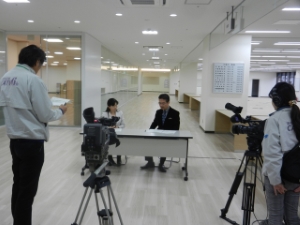 写真：津ケーブルテレビ テレビ版 市長コラム収録