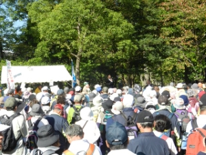 写真：みえスポーツフェスティバル2014 第28回三重県ウォーキング協会秋季大会、JWA創立50周年記念ウォーキング大会 挨拶