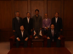 写真：駐名古屋大韓民国総領事館　朴煥善総領事、文俊植領事 来訪