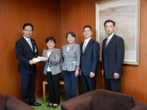 写真：津市議会公明党議員団　来訪