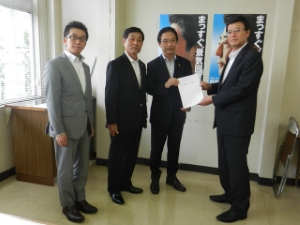 写真：三重県市長会による県政要望2