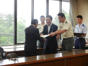 写真：自衛官募集相談員委嘱式1