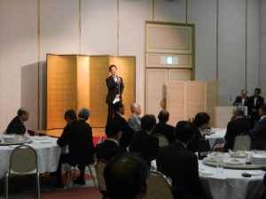 写真:津商工会議所「議員懇談会」挨拶