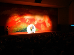 写真：久居MAGIC定期公演「マジック オン ステージ」挨拶