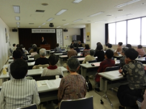 写真：津市更生保護女性の会定期総会 挨拶